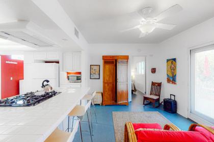 Movie Colony Pool Retreat - image 10
