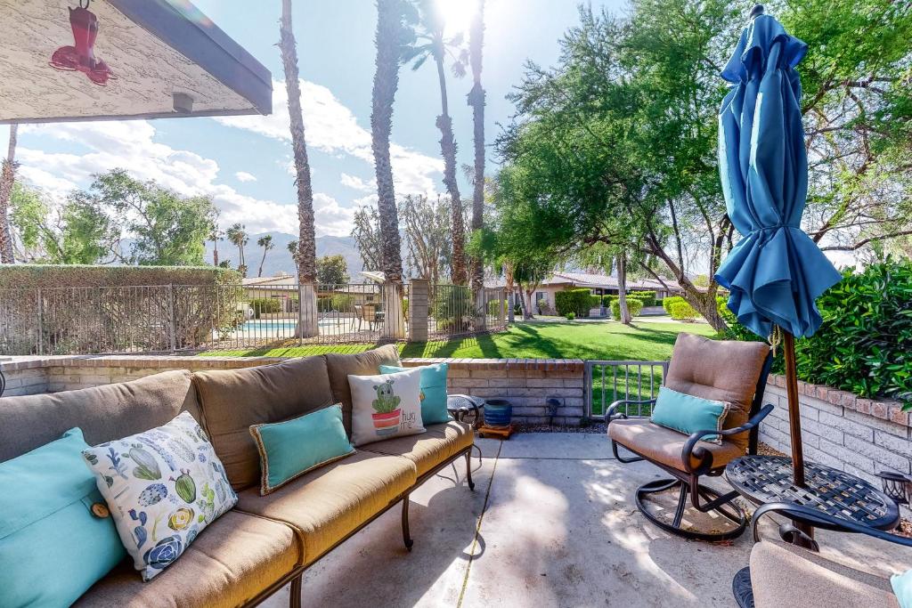 Sunrise Racquet Club Condo - image 2
