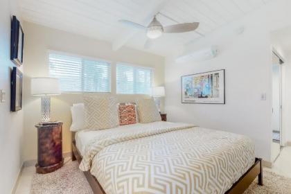 Palm Springs Style - image 11