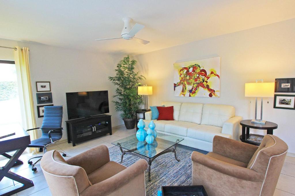 Sagewood Views - main image