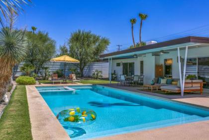 Holiday homes in Palm Springs California