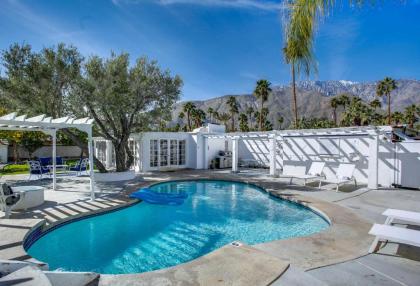 Holiday homes in Palm Springs California