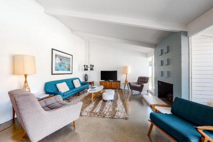 The Arrow of Twin Palms - Midcentury Alexander - image 10