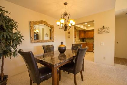Palm Springs Villa - image 12
