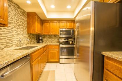 Palm Springs Villa - image 7