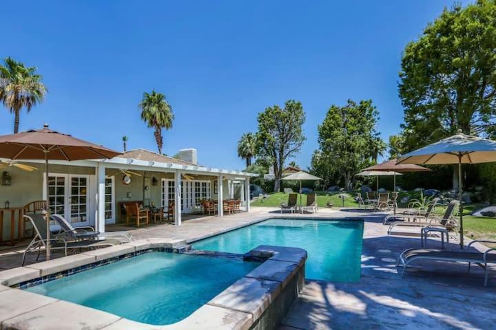 Villa Tanisha - Luxury with pool - main image