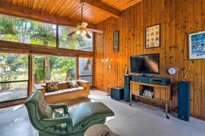Breezy Garden-Level Home Less Than 2Mi to Riverwalk! - image 10
