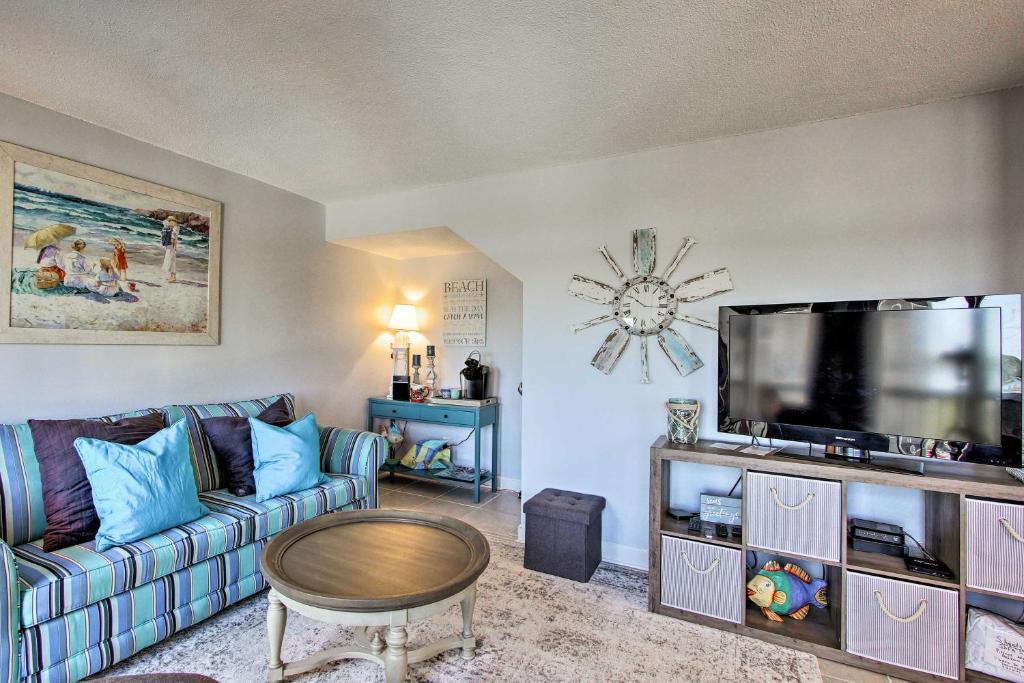 Panama City Beachfront Condo Near Pier Park! - image 2