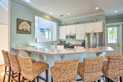Upscale Gulf Retreat with Pool Access - half Mi to Beach - image 8