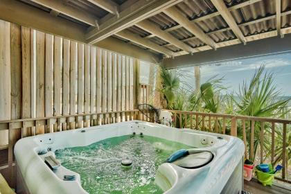 Sandy Bottoms - Fabulous West End Beach House & Hot Tub! - image 4