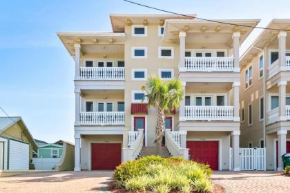 Sea's The Day - 5 Bedroom Home - Private Pool & Hot Tub! West End - Elevator!!!