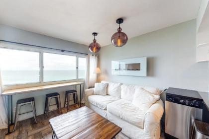 Pinnacle Port A 910 Florida