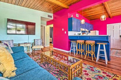 Vibrant PCB Abode with Patio Walk to the Beach - image 2
