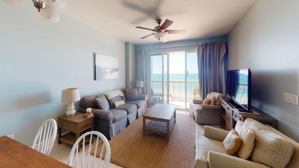 Brightly Furnished Beachfront Condo - 7th Floor Gulf View! - image 4