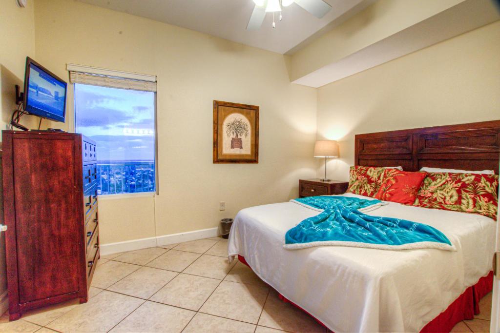 Tidewater 2610 2BD 3Bath and Ocean Front Indoor Outdoor Pools - image 4