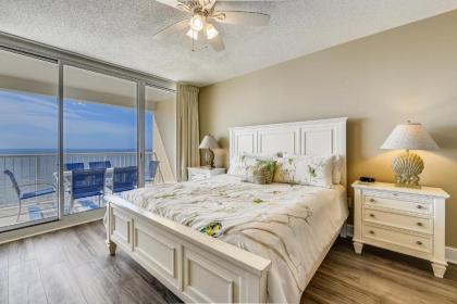 Majestic Beach Resort #1502-1 by Book That Condo - image 4