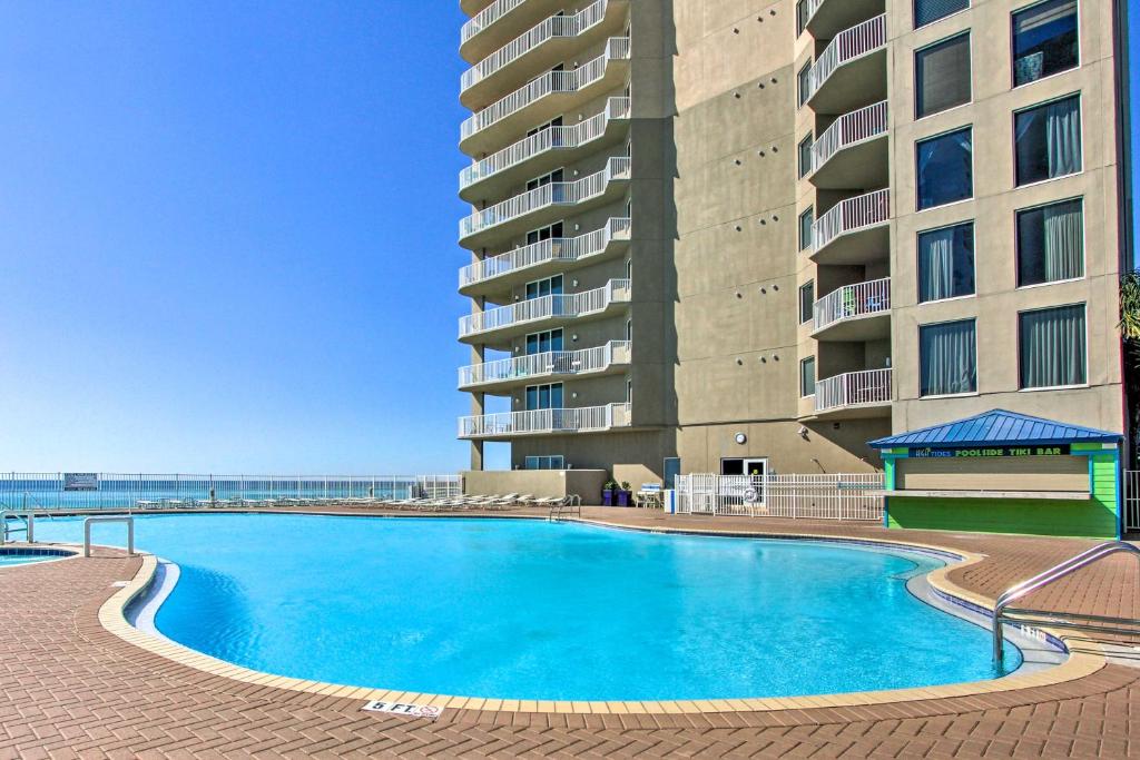 28th-Floor PCB Condo with Astounding Ocean View - image 2