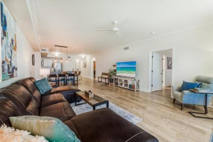 Tidewater 1802-Spectacular 3BD Beach Condo Pools ArcadeHotTubs - image 16