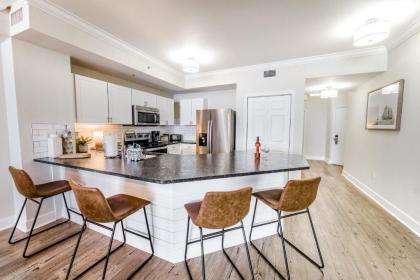 Tidewater 1802-Spectacular 3BD Beach Condo Pools ArcadeHotTubs - image 6