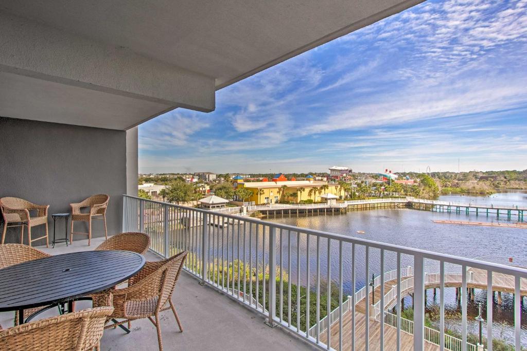 Lakefront Condo with Community Pools - Walk to Beach - image 2