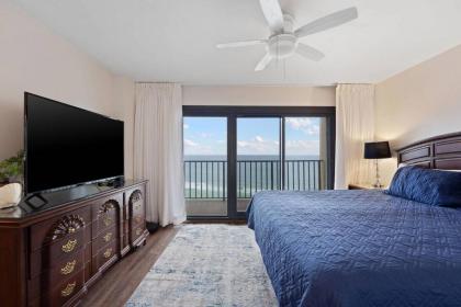 Commodore 907 2 Bed 2 Bath - image 8