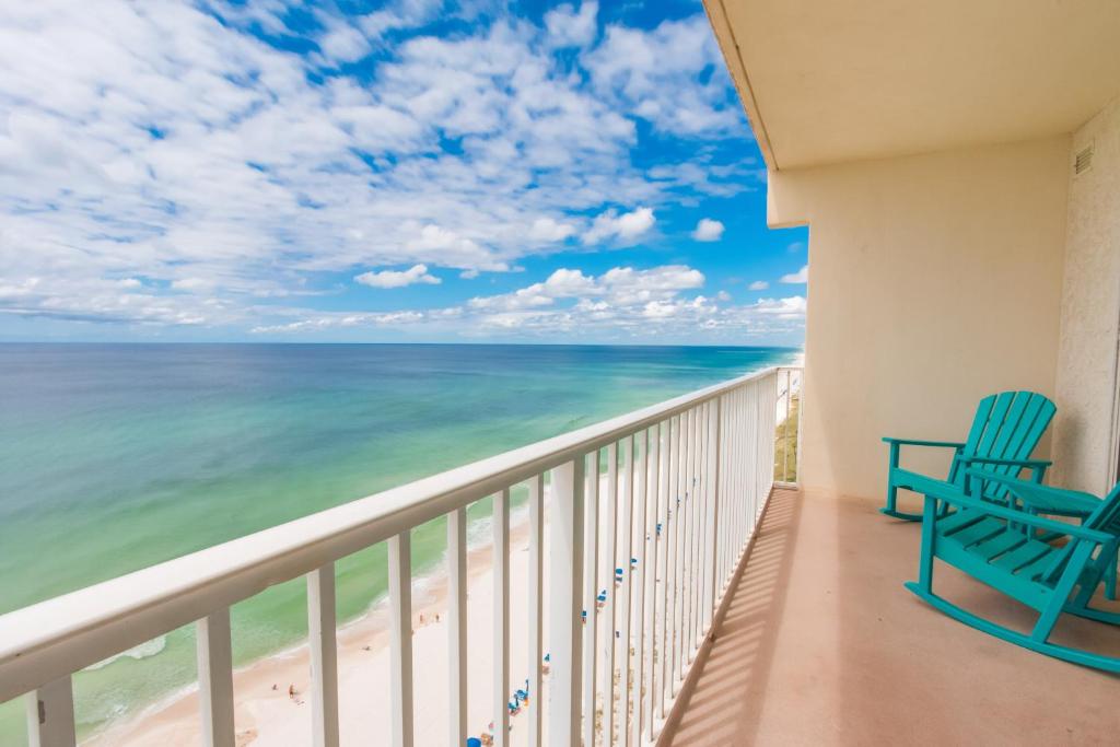 Shores of Panama #1502 by Book That Condo - main image