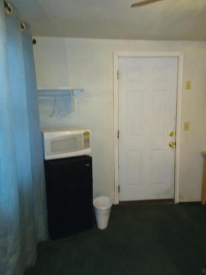 Bryce Canyon Motel - image 15