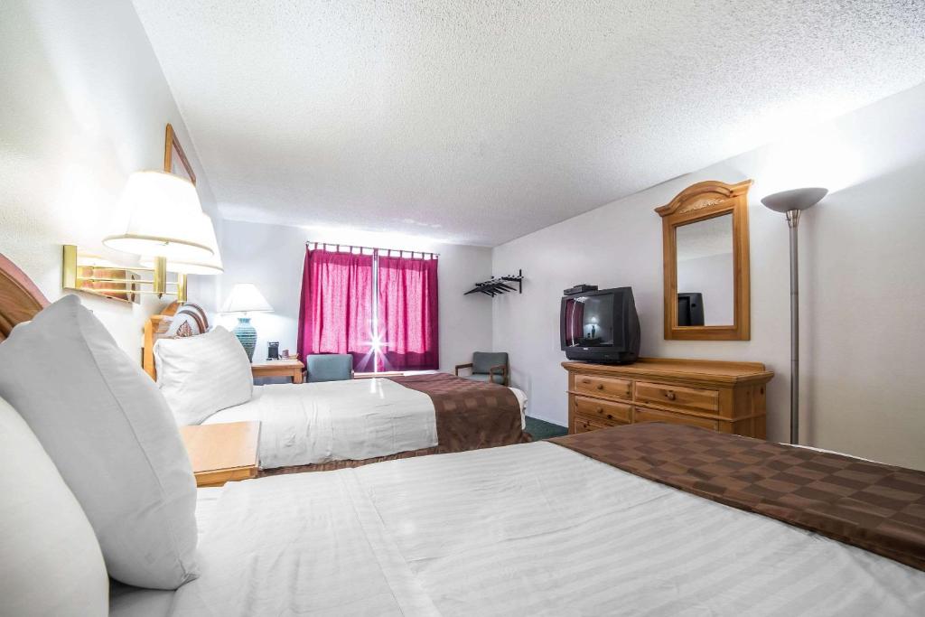 Rodeway Inn Bryce Canyon - image 7