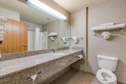 Grand River Hotel - image 10