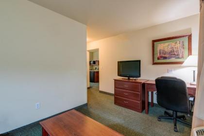 Grand River Hotel - image 11
