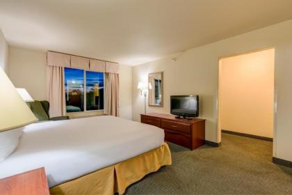 Grand River Hotel - image 14