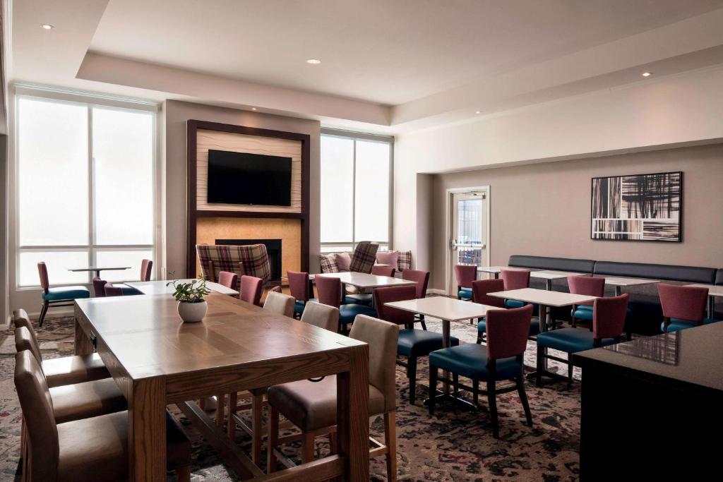 Sonesta ES Suites Scottsdale Paradise Valley - image 4