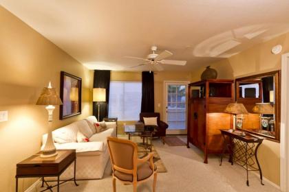 Sun Kissed 1 BR by Casago - image 3