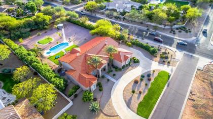 Paradise Valley by AvantStay