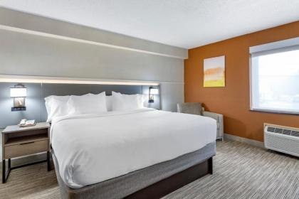 Holiday Inn Express Paramus an IHG Hotel - image 13