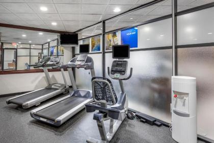 Holiday Inn Express Paramus an IHG Hotel - image 19