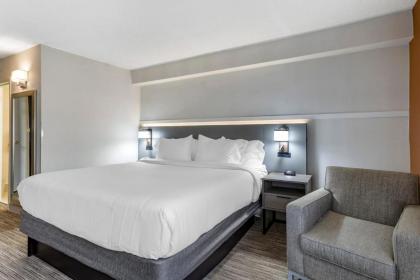 Holiday Inn Express Paramus an IHG Hotel - image 7