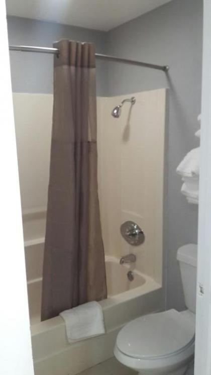 Paris Inn and Suites - image 11