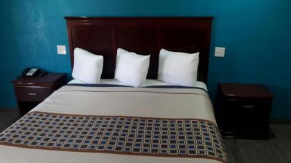 Paris Inn and Suites - image 5