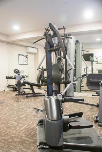 Park Regency - image 4