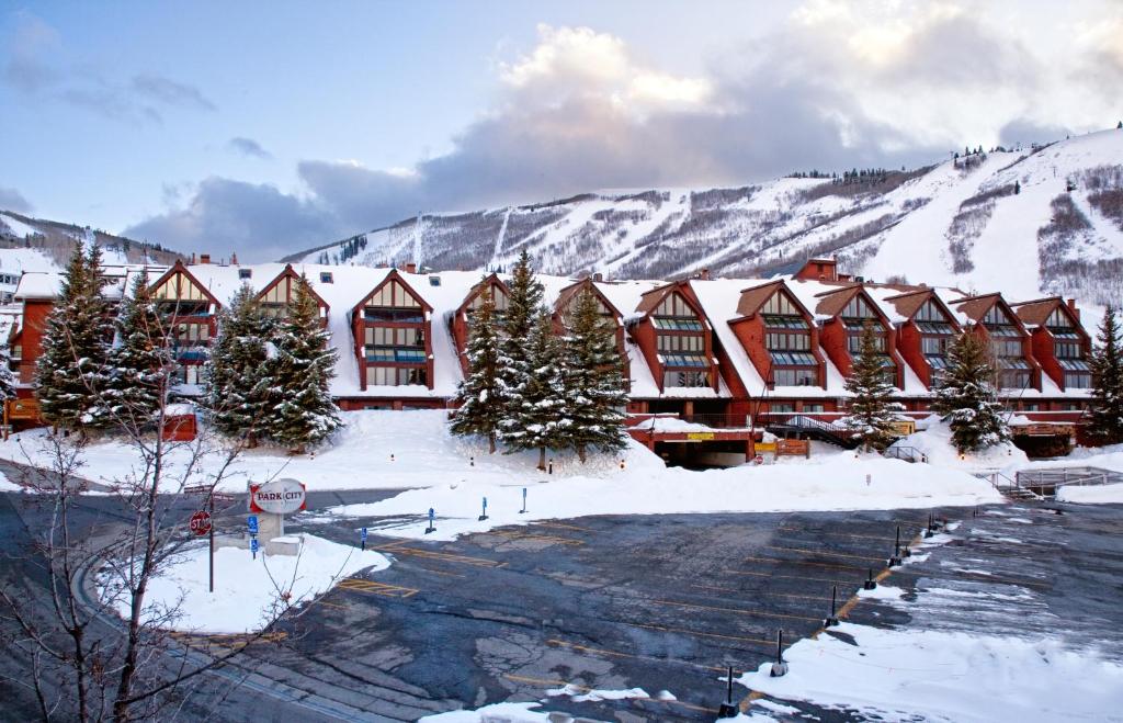 The Lodge at the Mountain Village - image 4