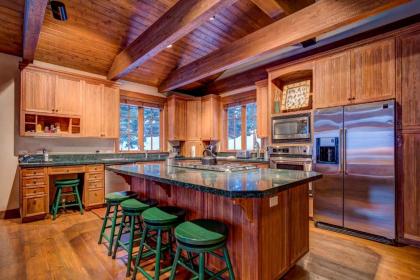 Sterling Drive House - image 4