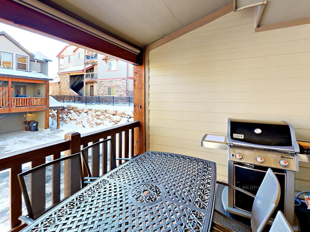 5541 Slalom Way Townhome Townhouse - image 3