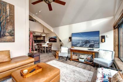 1415 Lowell Ave Condo