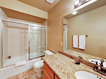 2441 Gilt Edge Circle Townhouse - image 3