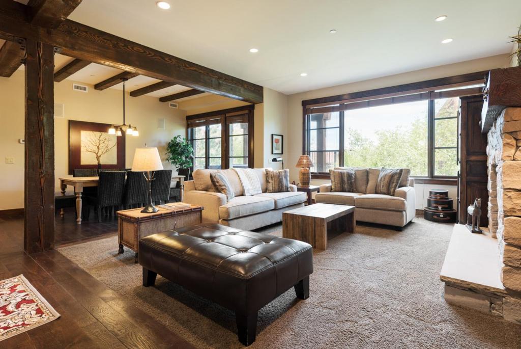 Silver Star #3102 - 2 Bed Condo - main image