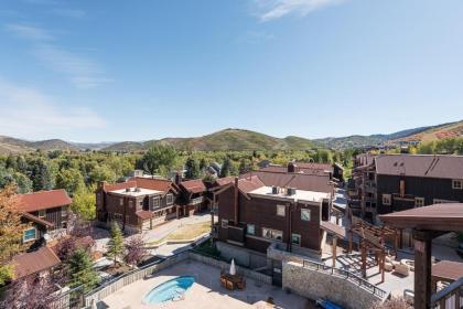 Silver Star #3302 - 4 Bed Penthouse - image 2