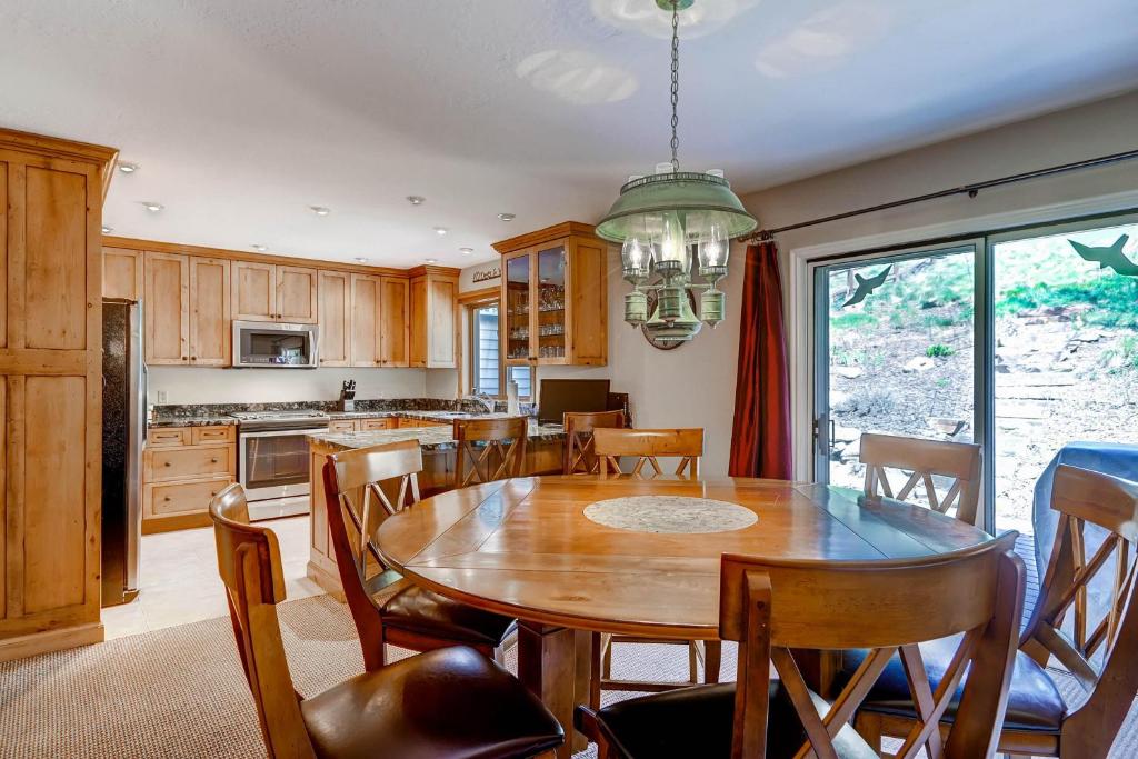 537 Deer Valley Drive by Park City Lodging - image 4