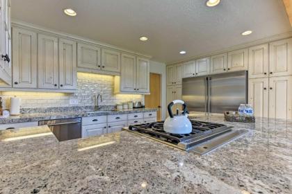 Superb Park City Townhome - Walk to Ski Lift!