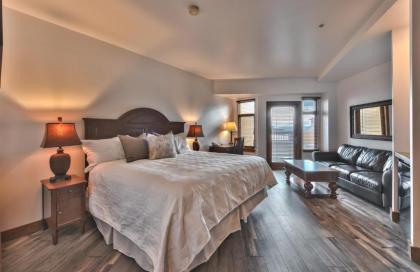 Sundial Lodge Superior Hotel Room by Canyons Village Rentals